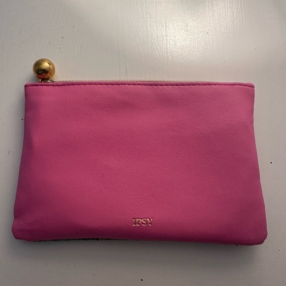 BRAND NEW IPSY GlamBag Makeup Bag Never Been Used - Picture 2 of 3